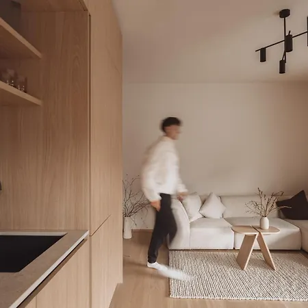- Aira By Aa Homes דירה