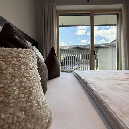 - Aira By Aa Homes דירה
